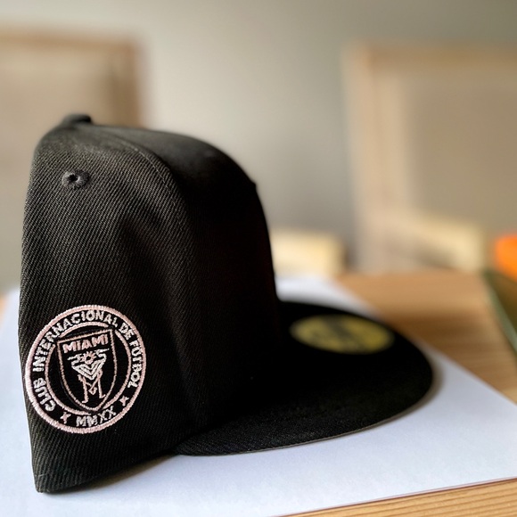 Inter Miami Black/Pink 59FIFTY Fitted Cap - Picture 5 of 6